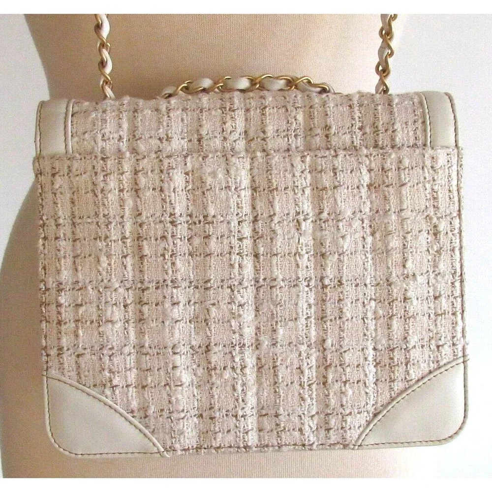 Women Designer Chanel Vintage Flap White Leather &Tweed Shoulder Bag